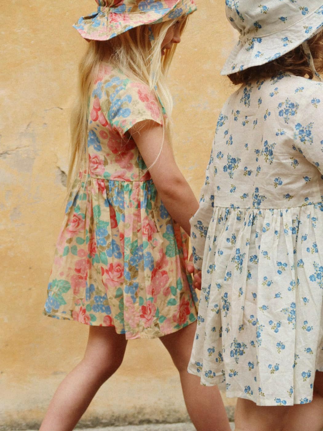 Kim Rüschenkleid - Kirschkariert