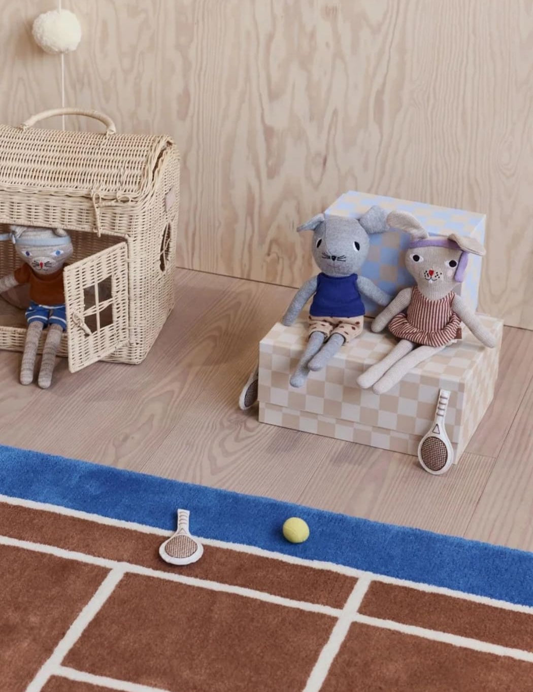 OYOY_Mini_Knitted_Mouse_Tennis_Toy_Australia_1_1.jpg