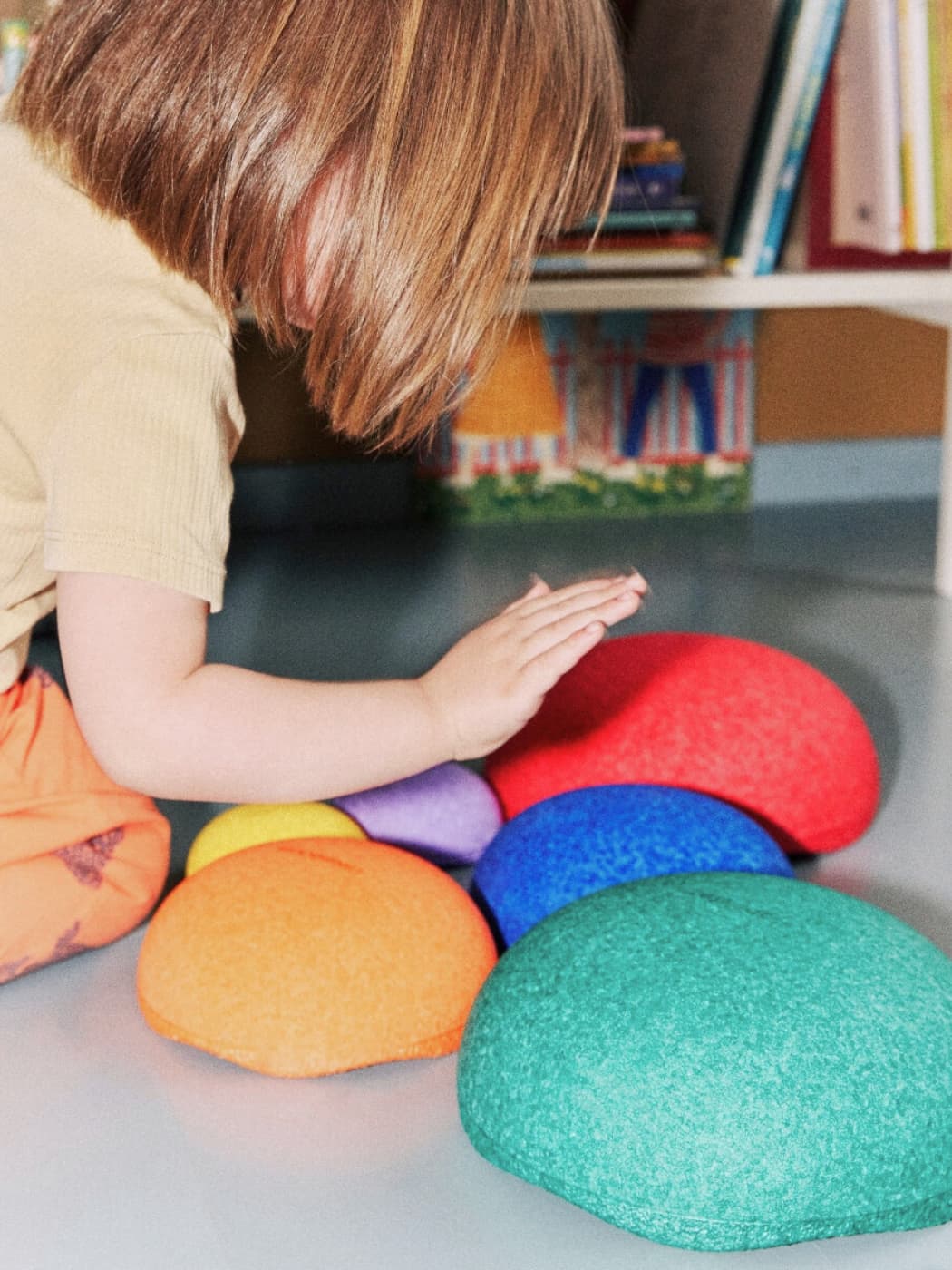 Balance Stepping Stones Inside - Rainbow Classic