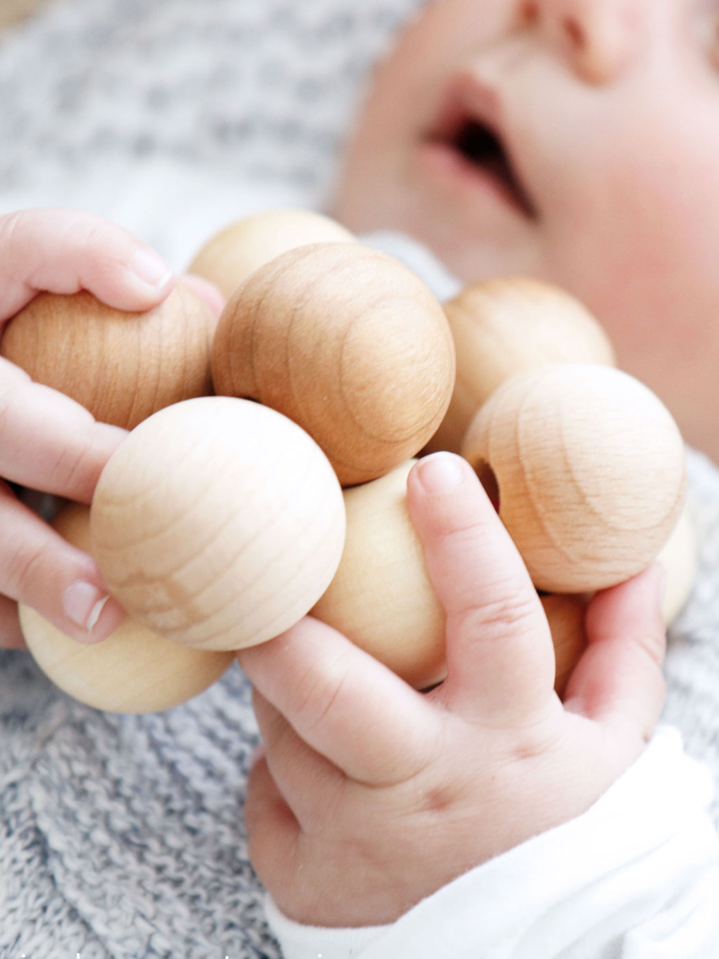 Wooden Beads Grasper - Natural
